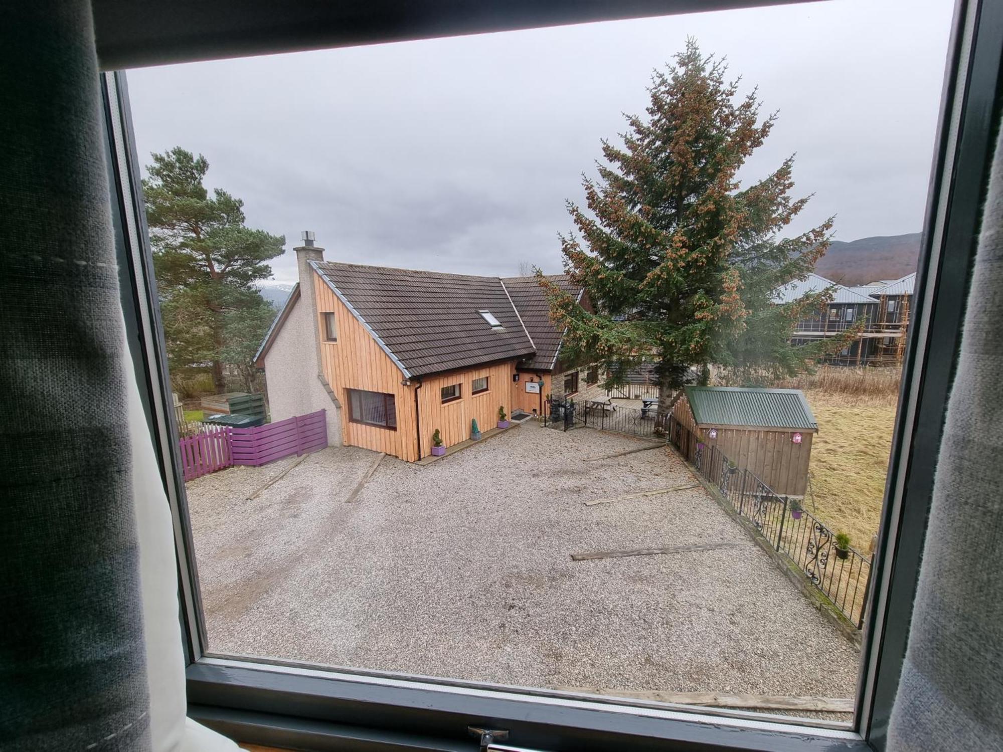 Carn Mhor Bed And Breakfast Aviemore Ruang foto